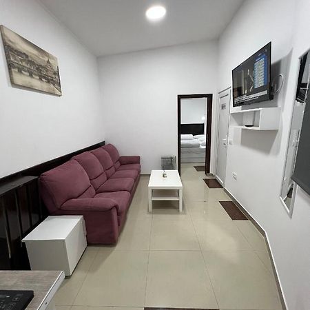 Hostel Casa Popa Nan Bucarest Esterno foto