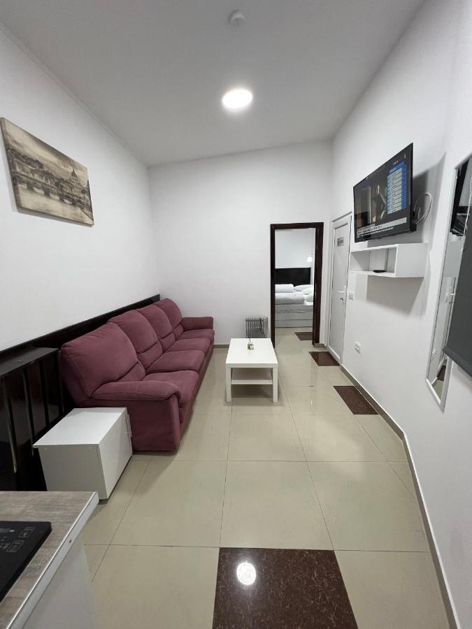 Hostel Casa Popa Nan Bucarest Esterno foto