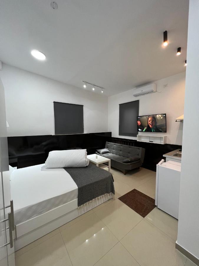 Hostel Casa Popa Nan Bucarest Esterno foto