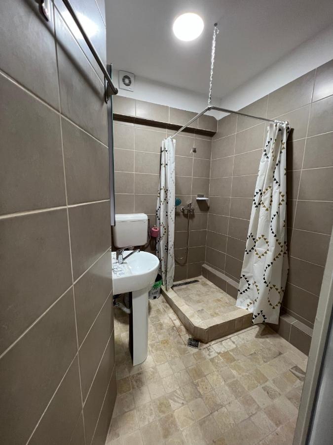 Hostel Casa Popa Nan Bucarest Esterno foto